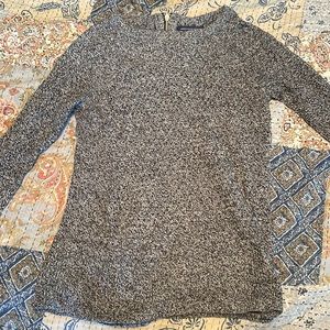 Flattering, lightweight long sleeve sweater with zipper detail